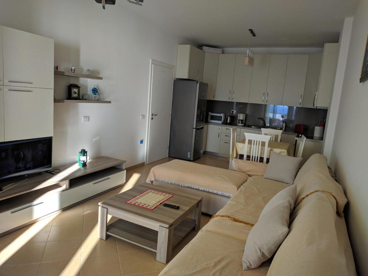 Lucky Lux Apartment Vlorë Екстериор снимка